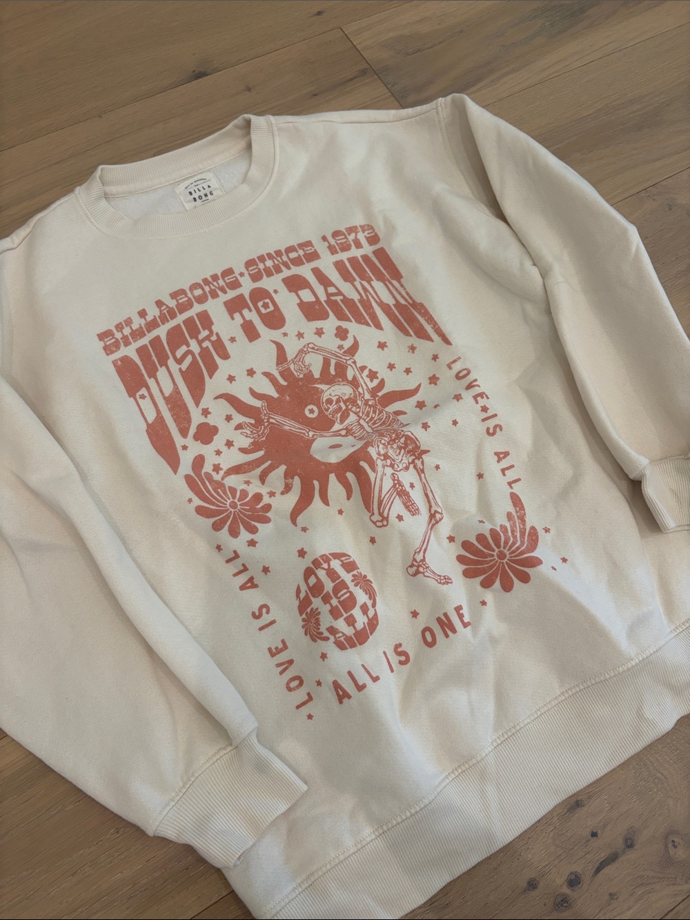 Billabong Cream Graphic Crewneck Sweatshirt with Rust Print